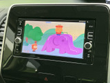 停車中にテレビや動画を楽しむことができます。休憩時間や待ち時間に、リラックスした時間を過ごせます。快適な移動のお供に。