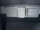車内で家電製品や便利グッズが使える「12V/120Wソケット」を装備しています!ポータブル冷蔵庫・車載掃除機・エアーポンプなど高出力(120W)対応のアイテムが使えます
