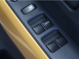 使いやすいパワーウインドウスイッチになります。すぐ慣れて頂けます♪
