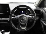 各操作スイッチなどもハンドルから手を放すことなく操作可能で安全運転に支援いたします!