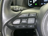 ステアリングスイッチ装備!運転しながら手元でオーディオの操作などができます。