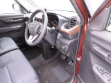 当社では全車、納車前にサービス工場で12ヶ月点検相当の整備を実施しております。そこで確認された不具合箇所は修理しておりますのでご安心下さい。