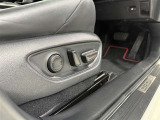 パワーシート搭載。微妙な調整が手軽にでき、ピッタリのポジションで運転することが可能です。