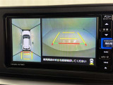 バックモニター付なので後退時に後方が見えるので安心。 車は構造上、死角がたくさんなので万が一を考えると必須ですね。 あくまで補助の為の装備、バックは目視で確認する事が重要ですよ。