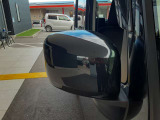 デザイン性だけでなく、ドライバーの巻き込み防止など安全運転をサポート致します!周囲からの視認性にも優れていて安心です!