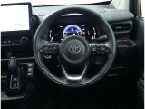 各操作スイッチなどもハンドルから手を放すことなく操作可能で安全運転に支援いたします!