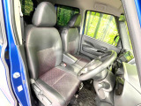 ドライバーによって運転しやすいポジションは異なり、あの車はどうなのか不安なこともありますよね。気になるお車は店頭で乗り込んでご確認いただけます♪