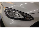 ■LEDライト■ 発光効率が非常に高い為、バッテリーに優しいのが特徴!見た目もシャープでおしゃれと、デザイン面でも人気の高いLEDヘッドライトです!