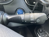 操作しやすい位置に配置されたウインカーレバー。スムーズな操作で、安全な車線変更をサポートします。