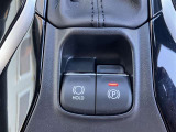 ブレーキホールドシステムで運転をサポート♪こちらのシステムがONのとき、ブレーキペダルから足を離してもブレーキ状態を維持する事ができます!
