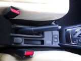 トヨタ認定中古車保証付!(1年間、距離無制限 HV車はHV保証付) 別途延長保証もご用意しております♪ ぜひ現車を確認にご来店ください
