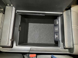 助手席側からの内装画像です。