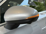 納車前整備は、メルセデスベンツ国際認定メカニックによる最新の検査ライン等の施設が充実した当社工場で入念に行います。メルセデス・ベンツの定める厳しい基準をクリアしたお車のみをご案内させて頂きます。