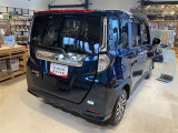 お車の見学に疲れたときは、併設のカフェでちょっと一息。。。ワンちゃんと一緒に、当店の挽きたてコーヒーをお召し上がりください。
