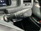 【オートライト】車外の明るさに応じて自動的にライトの点灯・消灯をしてくれます