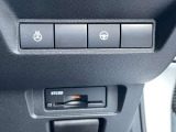 ETCが装備されており高速道路での料金支払いも楽々です。