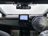 落ち着いたカラーの内装で、ゆったりと運転したい方に。