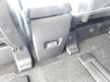 雪道安心4WD☆9インチナビ☆バックカメラ☆ETC☆カープレイ対応☆ミラー型前後ドラレコ☆シートヒーター☆LEDライト☆