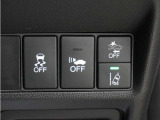 ホンダセンシングが装備されています。アダプティブレーダークルーズやレーンキープアシスト、車線逸脱防止機能なども備えていて、ロングドライブも快適で安全にお楽しみいただけます。