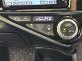 オートエアコンで車内も快適です。冬や雨の日の室内の結露防止等コンディションに加えて、冷え過ぎ、暖め過ぎに因る燃費を悪化を防ぎます。一度、温度を設定すれば自動的に過ごし易い温度に調整してくれますよ。