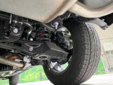 お車を安心してお乗りいただく為には、足回りの定期点検が欠かせません。サービスサポート(有償保証)では無料点検もご提供しており、安心のカーライフをお過ごしいただけるサポート体制が整っています。