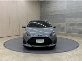 お車購入のポイントとなるフロントマスクです!シャープな目つきが印象的なデザインのヘッドランプです。