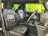 運転席シート廻りは使用感も少なく、良好な状態となっています。丁寧に使われていたことがよくわかりますね。