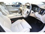 詳細お問い合わせは、VOLVO CAR 姫路まで。079-292-5481