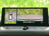 テレビ番組を画面いっぱいに表示でき、停車中の待ち時間などに映像を視聴できます。画面が見やすく、番組の内容を確認しやすいのも魅力です。ご利用は停車中にお楽しみください。
