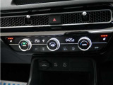 フルオートエアコン搭載で室内の温度は快適です。また体を直接温めてくれるシートヒーターが装備されていますのでエアコンを強くしなくても快適です。