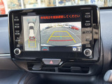 バック時の安全性を高める機能が搭載。狭い場所でも安心して駐車できます。後方の状況をクリアに確認し、安全運転をサポートします。