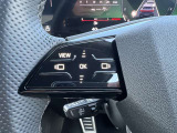●スイッチ類・ダイヤル類など細部までこだわりを感じ取れるインテリアです。Audiでは触感開発チームがございます。クリック感は操作する喜びを感じていただけます。