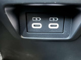 後席にも充電に便利な「外部入力端子」を装備しています!
