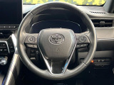 【純正革巻きステアリング】上質な革を使用することで、手にしっかり馴染みとても運転しやすいハンドルです♪