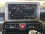 当車両はオーディオレスです。多彩なナビゲーション・オーディオをご用意しております。詳しくは当店スタッフにお問い合わせください。