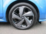 おしゃれは足元から♪♪『205/50R17インチ』♪♪日産純正アルミホイールをはいております♪♪