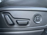 ●電動シート『車両の座席を電動で調整できます。ドライバーや乗客がボタンを押すことで、シートの前後、上下、背もたれの角度などを簡単に調整できます』個々の体型や好みに合わせた快適な座り心地を実現できます。