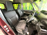 運転席シート廻りは使用感も少なく、良好な状態となっています。丁寧に使われていたことがよくわかりますね。
