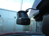 前後方向にドライブレコーダー付きです。車が危険運転をしていたのかを、客観的に判断できる材料になります。