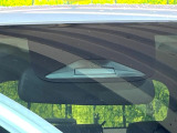 【ホンダセンシング】走行中に前方の車両等を認識し、衝突しそうな時は警報とブレーキで衝突回避と被害軽減をアシスト。より安全にドライブをお楽しみいただけます。