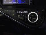 車内を快適に、オートエアコンを装備しています。