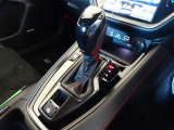 【CVT】無段変速機という意味です。 オートマミッションの中でも、ギヤによる変速をしないので、その分燃費が上がり経済的☆