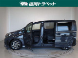 両側パワースライドドア付きだから、狭い駐車スペースなどでの 乗り降りラクラク!小さなお子さまのいるご家庭には嬉しい装備。