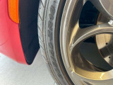 当店では、愛車をより長く綺麗にお乗り頂くために、専用ボディコーティングを実施しております。スタンダードタイプ10万円〜、プレミアムタイプは15万円〜とご希望に合わせてお見積り致します。