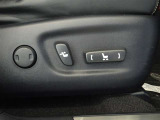 パワーシート搭載。微妙な調整が手軽にでき、ピッタリのポジションで運転することが可能です。