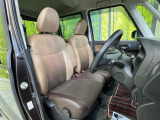 運転席シート廻りは使用感も少なく、良好な状態となっています。丁寧に使われていたことがよくわかりますね。