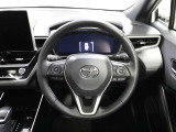 各操作スイッチなどもハンドルから手を放すことなく操作可能で安全運転に支援いたします!