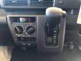 ATシフトで運転も楽々です。