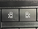【両側パワースライドドア】スマートキーや運転席のスイッチで後席両側スライドドアの開閉が可能♪電動だから力を入れてドアを開ける必要が無く、小さなお子様でも簡単に開け閉めでき快適です♪