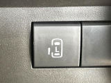 【パワースライドドア】スマートキーや運転席のスイッチでスライドドアの開閉が可能♪電動だから力を入れてドアを開ける必要が無く、小さいお子様でも、重い荷物を持っている時もラクに開け閉めできます♪